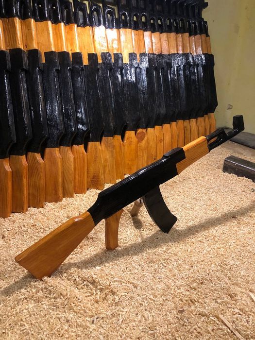 Виготоалення макетів бутафорія автомати і тд