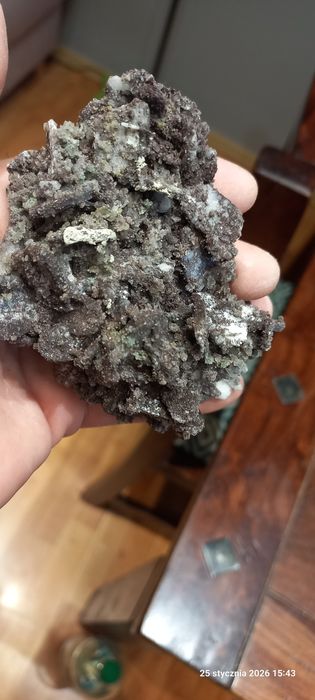 Minerały muskowit, kalcyt