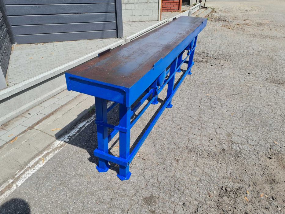 Stół wibracyjny do podmurówki.