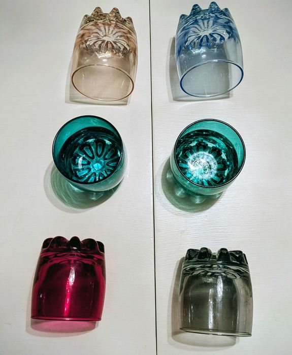 Conjunto multicor de 6 copos em vidro