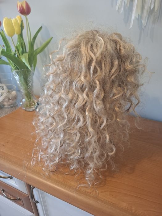 Ręcznie tkany toper. Włosy proteinowe.