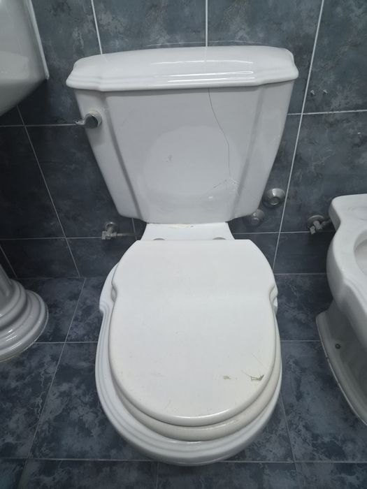 Sanitários (lavatório,  sanita, bidé)