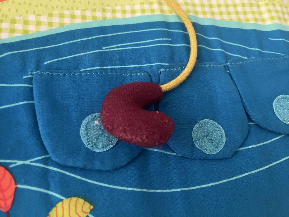 Livro de pano sensorial para bébés (25x25)