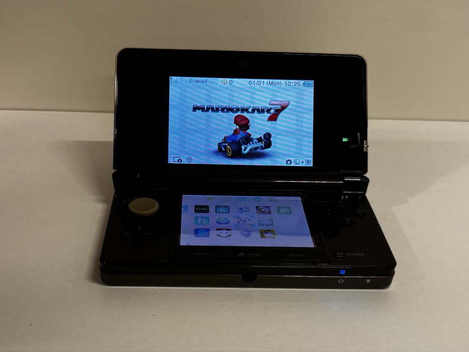 Nintendo 3DS Cosmo Black box 64 gb