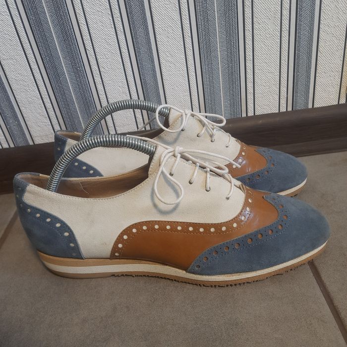 Лофери туфлі кросівки