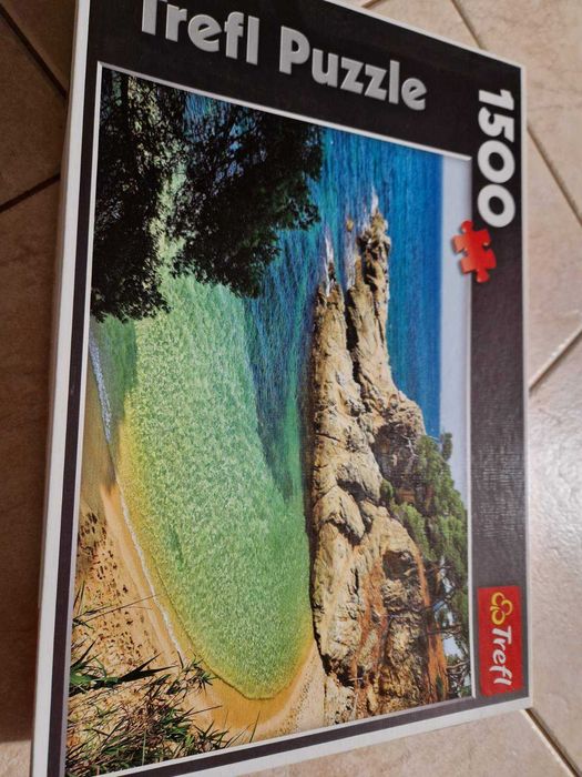 Продам пазли на 1500 шт. Пляж