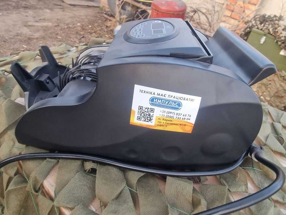 лічильник банкнот PRO 40U Neo Black.