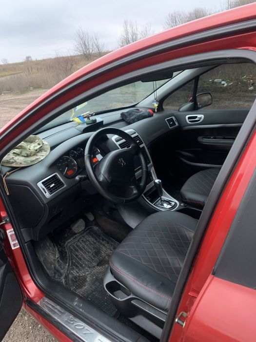 Пежо 307 2006 год рестайлинг 2.0 газ/бензин