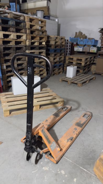 Оборудование для склада  б/у в хорошем состоянии