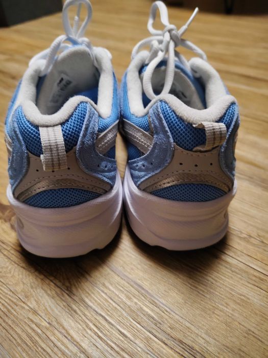 Nowe adidasy new balance 37.5