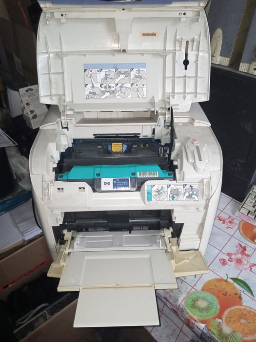 Кольоровий Canon lbp5200