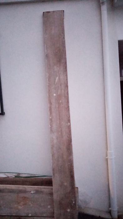 Tábuas de madeira 3m - construção civil