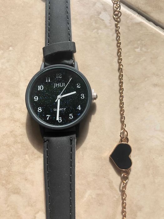 Conjunto de relógio e pulseira