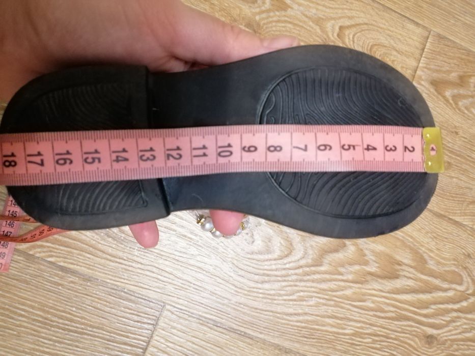 Туфлі для дівчинки