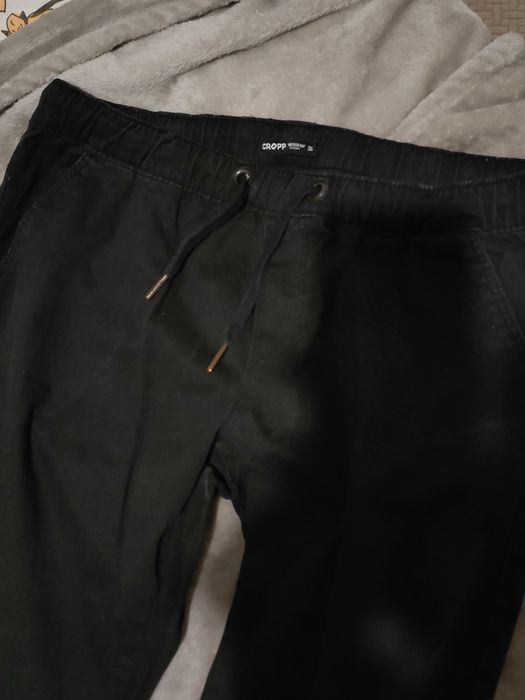 Spodnie joggery Cropp S bardzo wygodne jak dresy