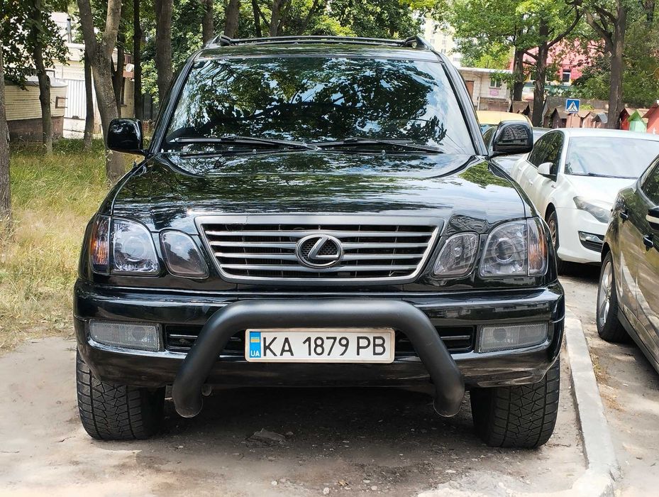 Lexus LX470 чёрный газ бензин