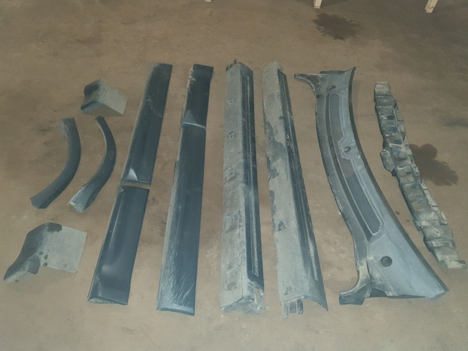 Молдинги, пластик Range Rover Sport