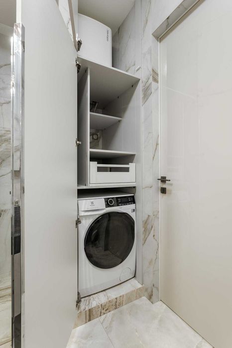 Продаж 3-к квартири в ЖК бізнес класу Riviera Riverside, Р. Окіпної 18