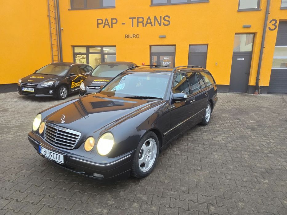 Mercedes-Benz Klasa E AVANGARDE, 2,7 Diesel, klima hydrauliczne zawieszenie, webasto