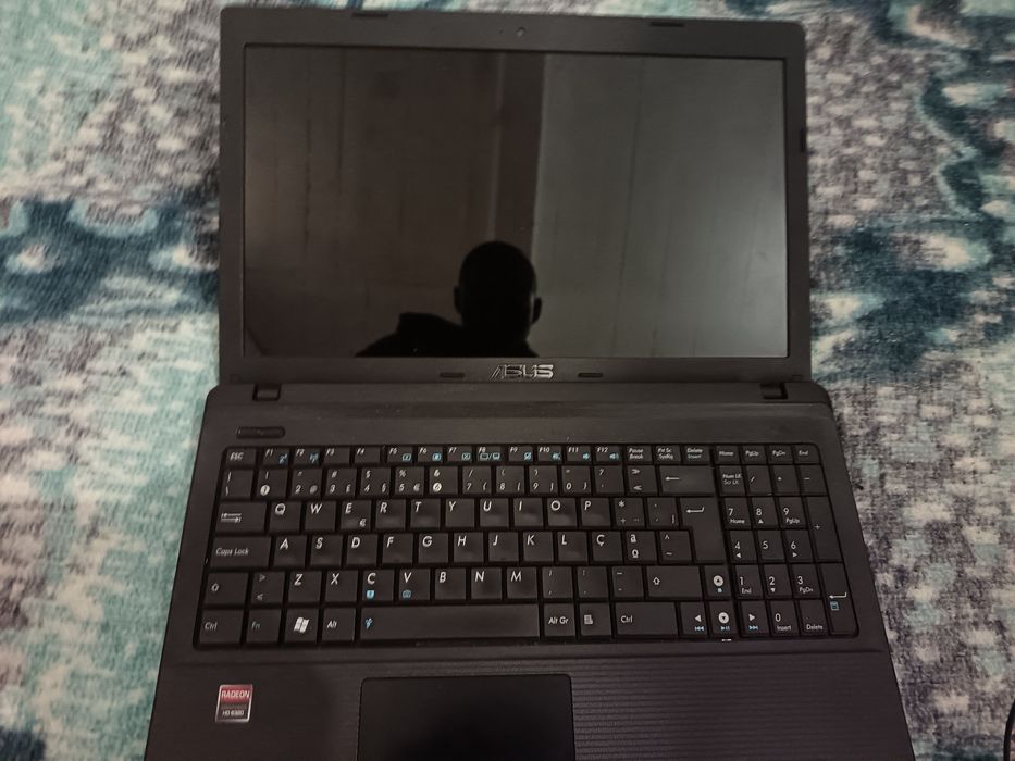 Computador ASUS  usado 170 €