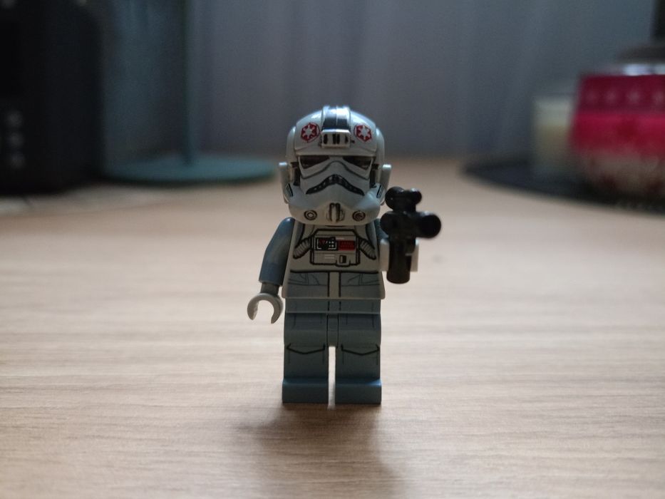 Oryginalne figurki LEGO Star Wars komplet 6