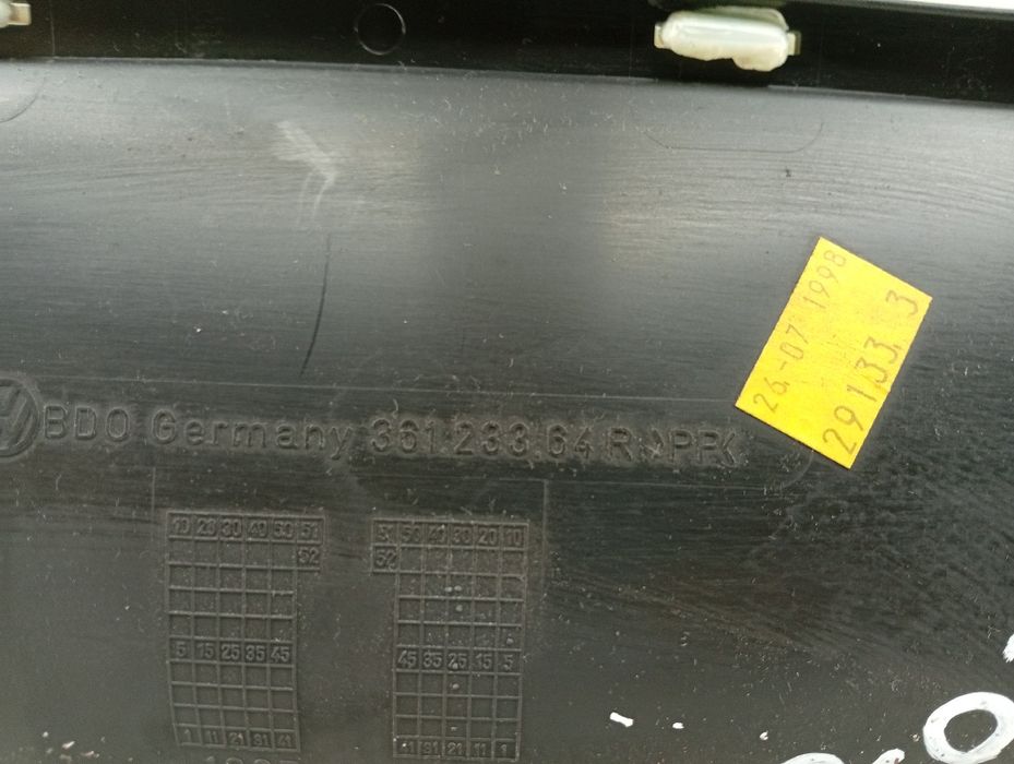 Quartela de porta frente direita - VOLKSWAGEN PASSAT (3B2) | 96 - 01