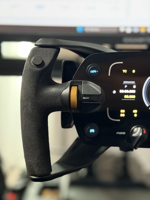 Kierownica MOZA Porsche Mission R