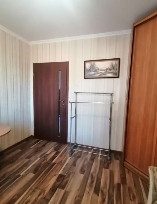 Здам кімнату для проживання дівчини. Басів кут.