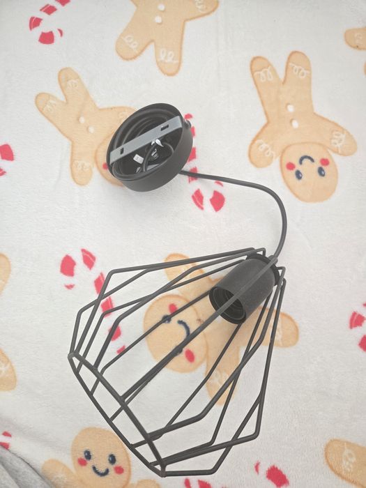 Lampa sufitowa czarna