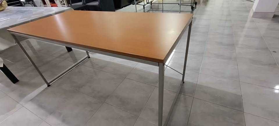 Mesa de Escritório / Trabalho