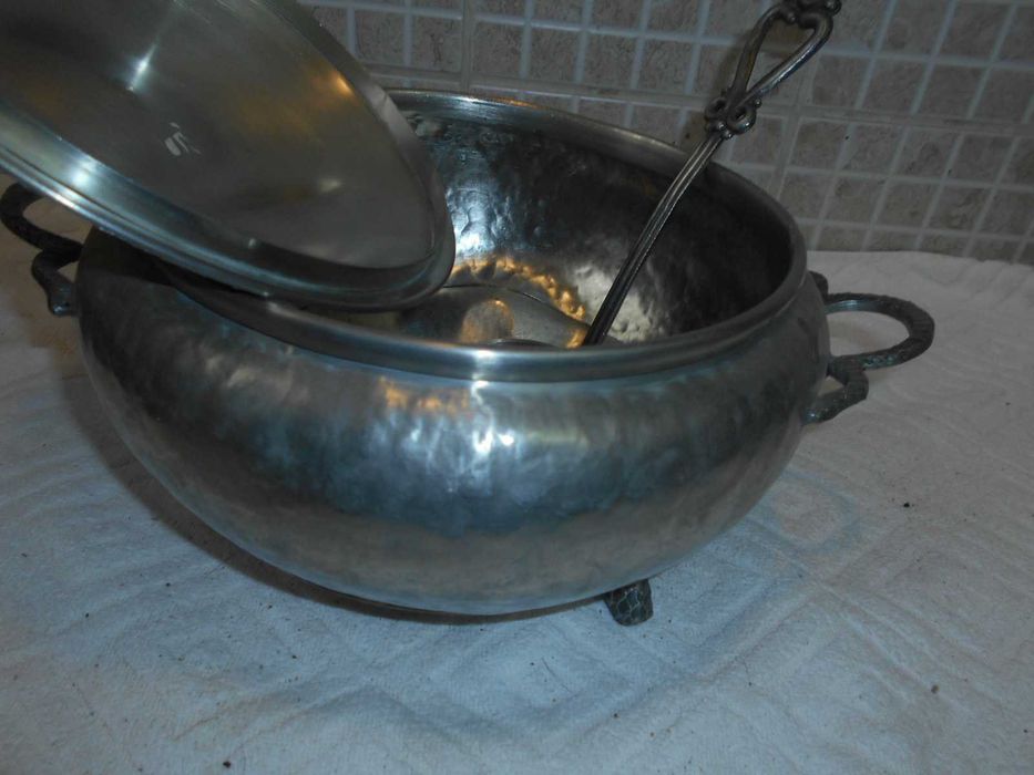 Terrina de Estanho.