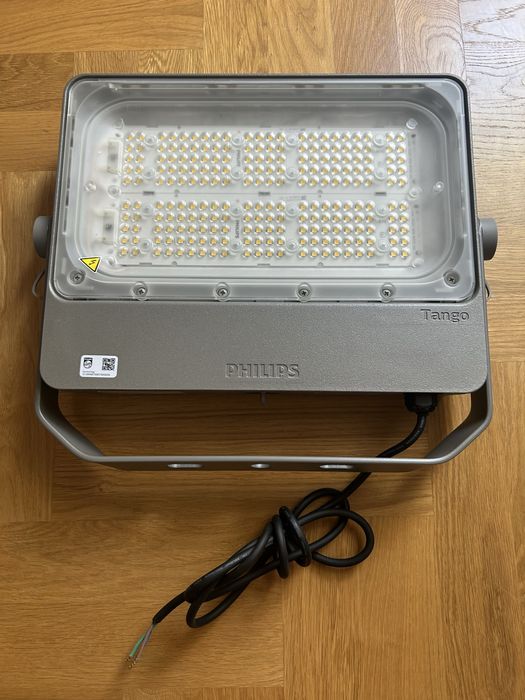 Naświetlacz LED Philips Tango G4 (BVP431/432/433) – Profesjonalny / IP66