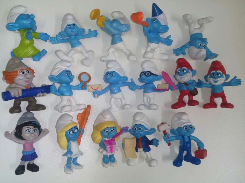 K pop BTS Tony Tan, Smurf 2017 McDonald's happy meal.