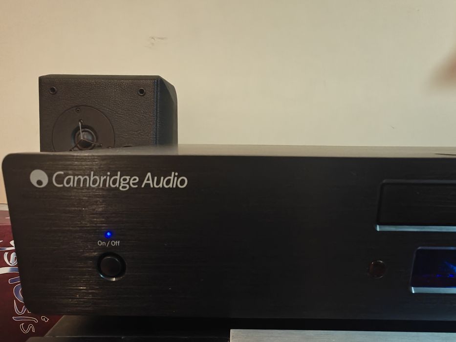 Leitor de CDs Cambridge Audio Topaz CD10