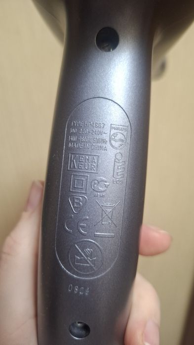 Фен  для волосся Philips