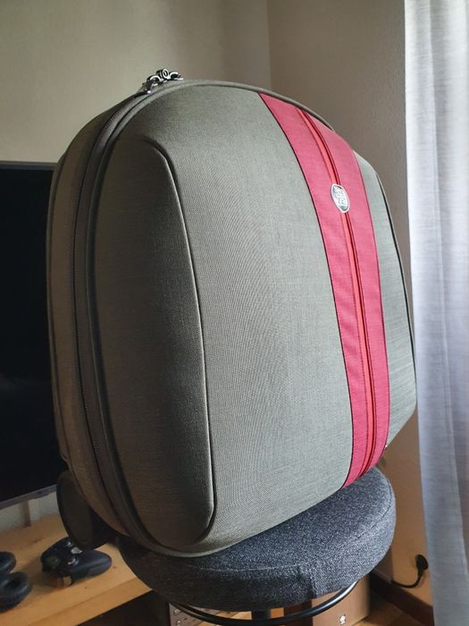 Crumpler Bored Room photo