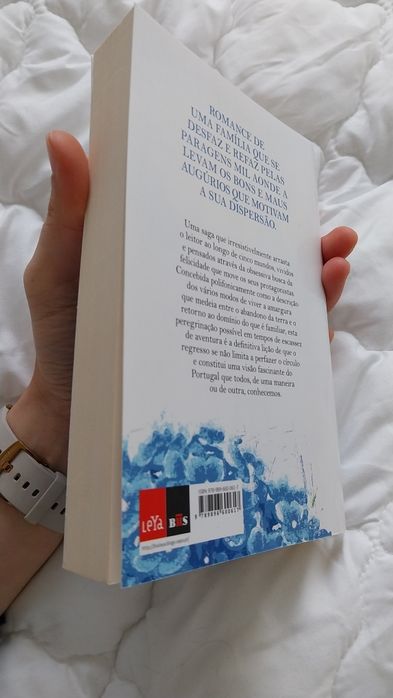 Gente Feliz com Lágrimas de João de Melo