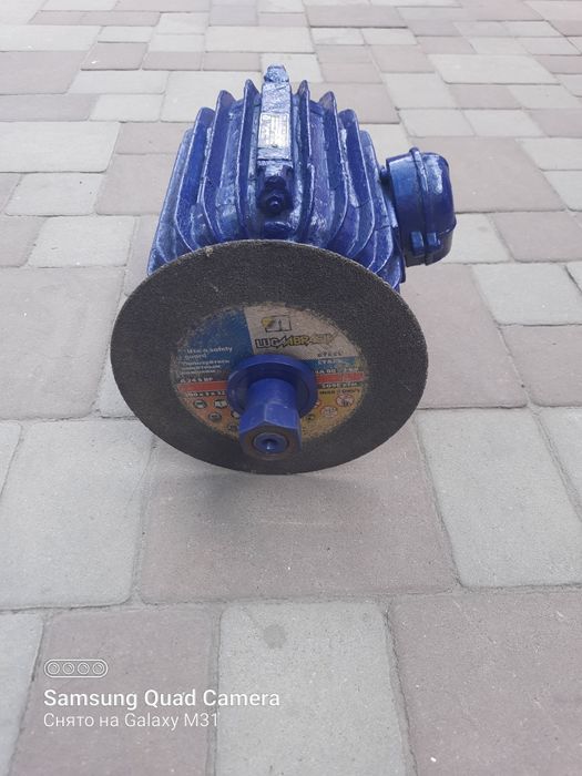 Продам электродвигатель
