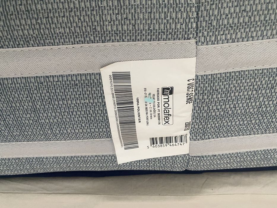 Cama somier de casal com arrumação