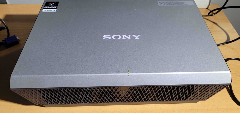 Projector Sony VPL-X4064171284761602121