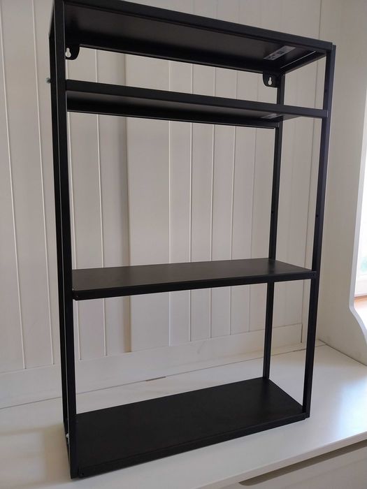 2 czarne metalowe półki Ikea
