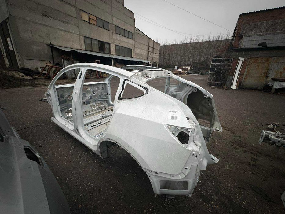 Tesla Model Y  Тесла модел Y четверть передняя задняя с разборки