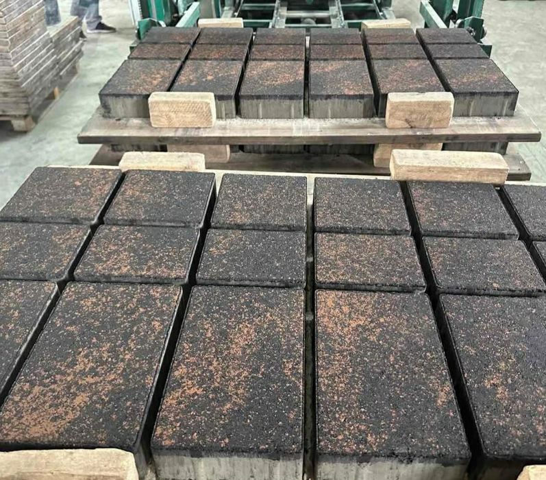 Бруківка, тротуарна  плитка