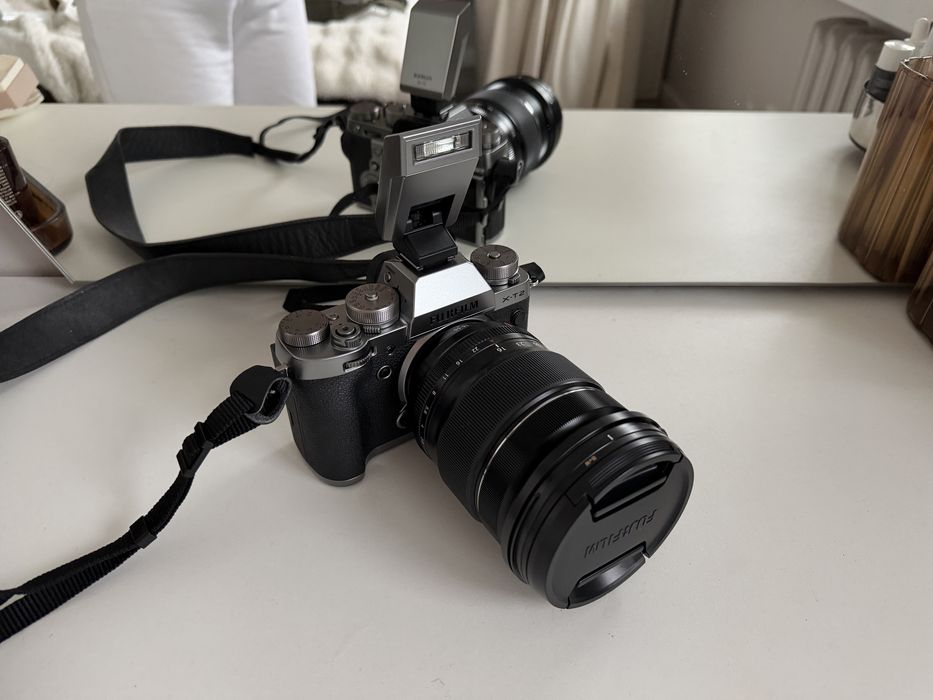 Aparat Fujifilm x-t2 +obiektyw Fujinon XF 16-55 mm+ dodatki