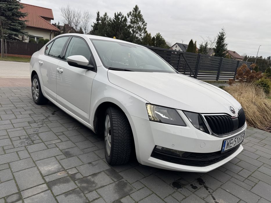 Skoda Octavia faktura vat 23%