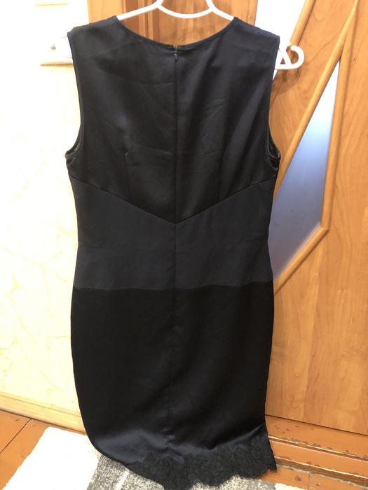 Жіноча сукня Hugo Boss,100/ шовк