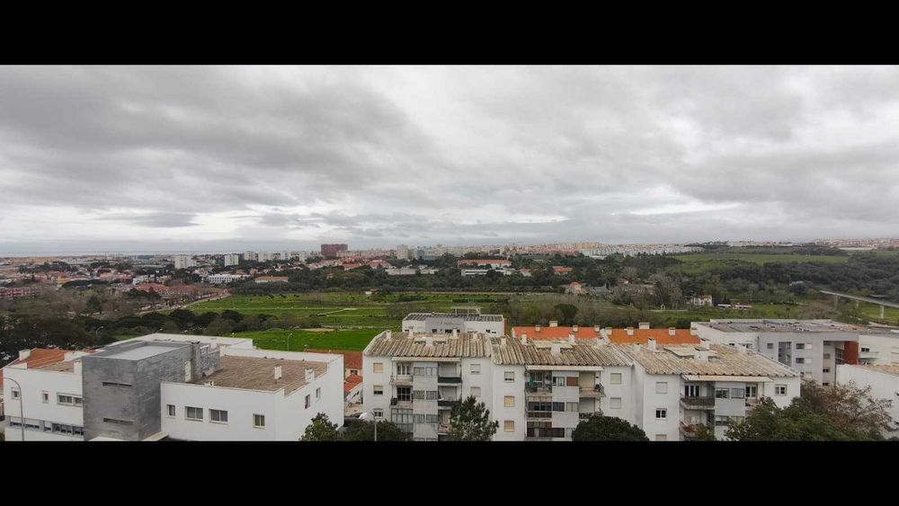 T2 com cozinha equipada, bem localizado, vista excelente