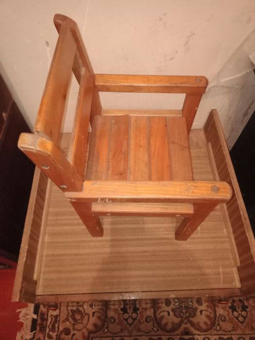 Продам дитячій стілець