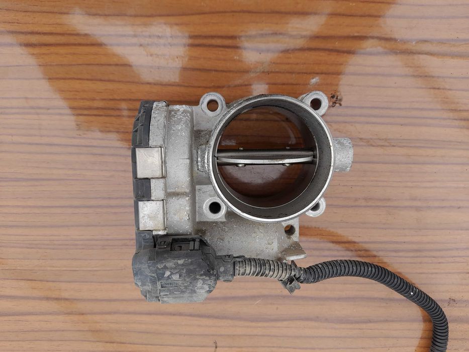 Przepustnica mercedes 1.8 kompresor