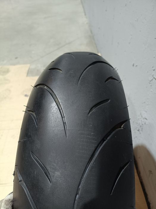 Продам DUNLOP sportmax 180/55/17. б/у ціна 700 грн.